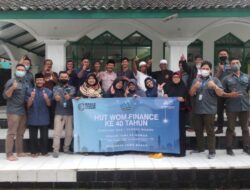 Sambut HUT ke-40 dan Wujud CSR, WOM Finance Renovasi MCK dan Tempat Wudhu di Sumedang