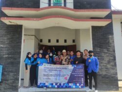 KKN Inovatif, Mahasiswa UBP Karawang Digitalisasi Pemasaran Keripik Tempe di Desa Kalidungjaya