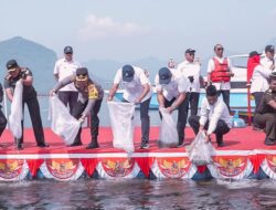 Gerakan Konservasi untuk Ibu Pertiwi, Jasa Tirta II Tebar 25.000 Benih Ikan