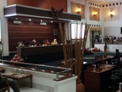 Prahara, Lima Fraksi Sampaikan Mosi Tidak Percaya Terhadap Ketua DPRD Purwakarta
