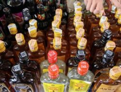 Polres Subang Berhasil Sita Ratusan Botol Miras Ilegal