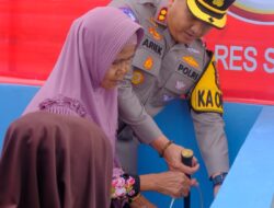 Kapolres Subang Resmikan Sumur Bor dan Bagikan Bansos di Desa Sidajaya