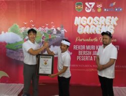 401.000 Warga Purwakarta “Ngosrek Bareng” Sukses Pecahkan Rekor MURI