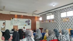 PKM di Pasawahan Purwakarta, UBP Karawang Edukasi Pelaku UMKM Digitalisasi Keuangan dan Marketing