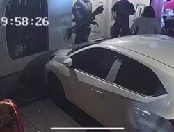 Lansia Sakit di Pulo Gadung Jaktim Diintimidasi, Massa Dihadang Ketua RT