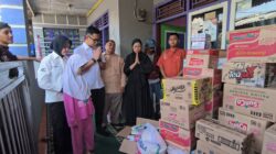 Ahmad Sahroni Salurkan Bantuan untuk Keluarga Satpam Sumarna, Tegaskan Pelaku Harus Dihukum Berat