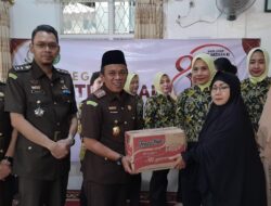 Maknai Hari Lahir Kejaksaan RI ke-81, Kejari Purwakarta Renovasi Rutilahu dan Bantu Panti Asuhan